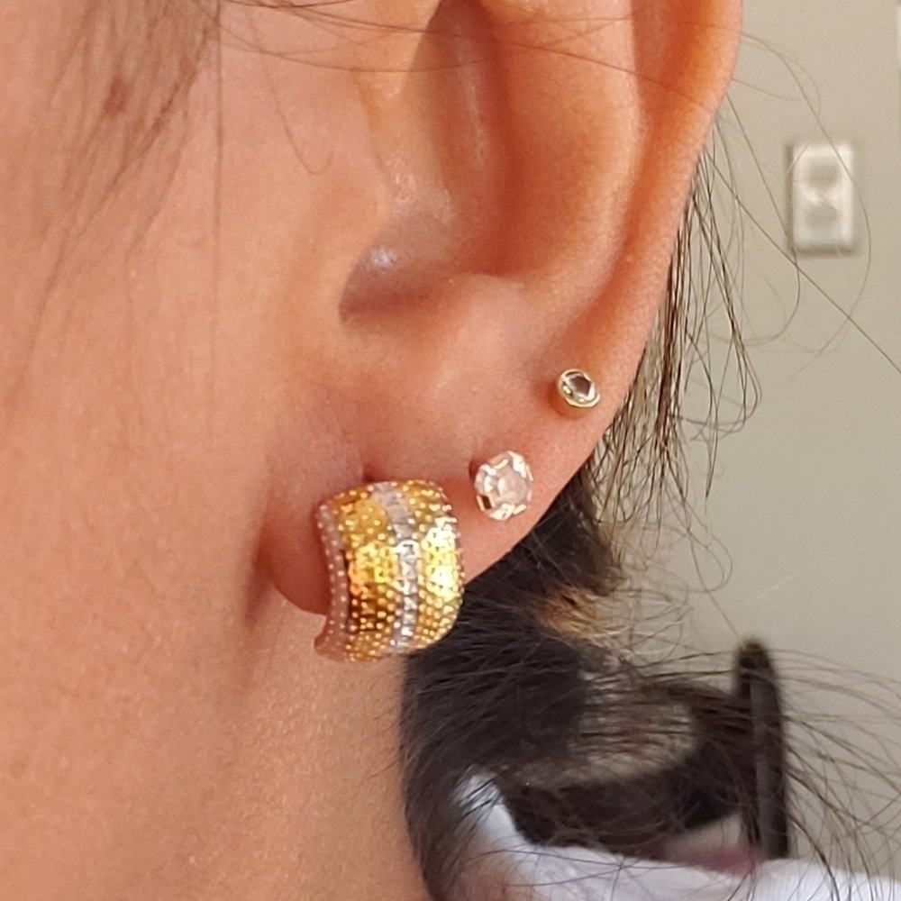 𝅺earrings - Picture 3 of 4